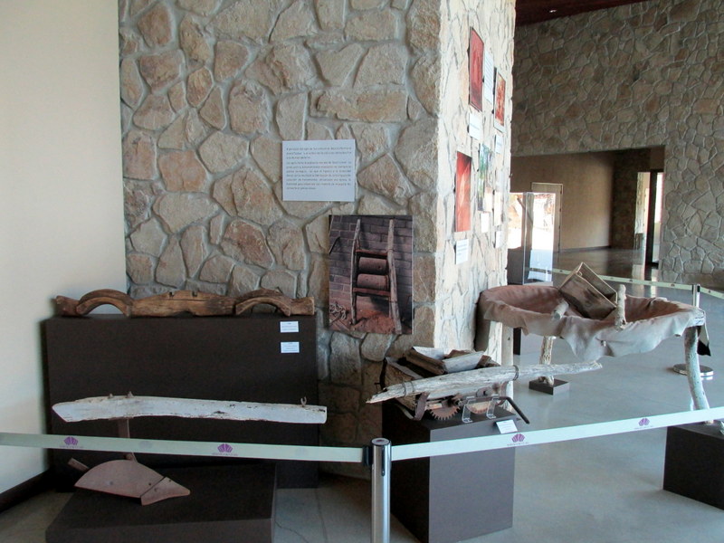 14-Wine-Museum-Ensenada-Exhibits